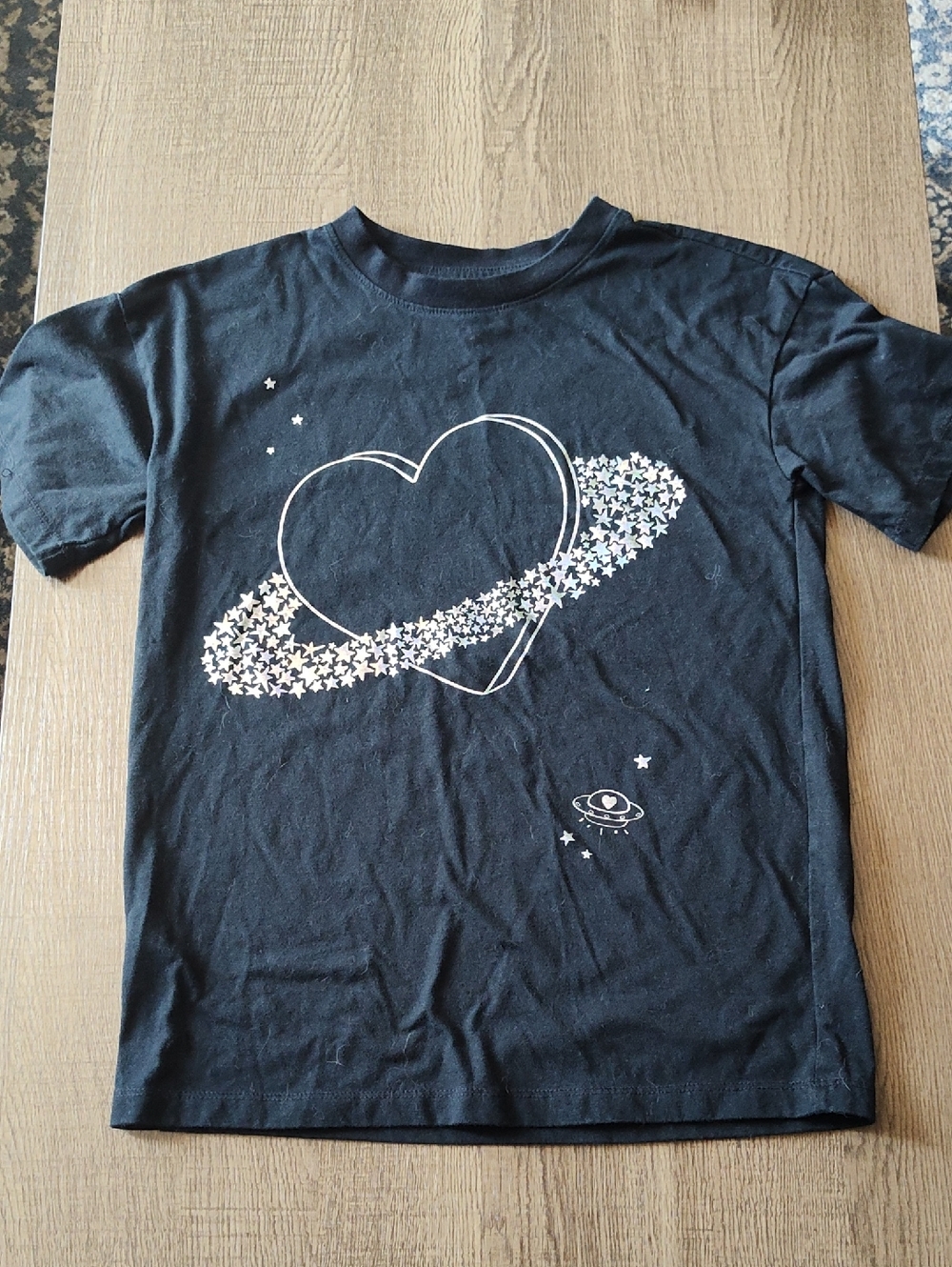 Cat & Jack Black Kids Tee with Silver Heart & Star Orbit Graphic, Sz L 10/13